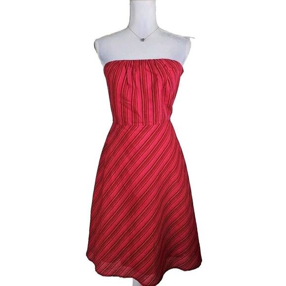 Banana Republic ~Woman Size 2~Red Striped Fit/Flare Strapless Dress Cotton Blend - Picture 1 of 9